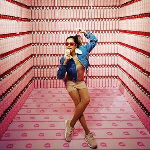 Meet your Posher, May